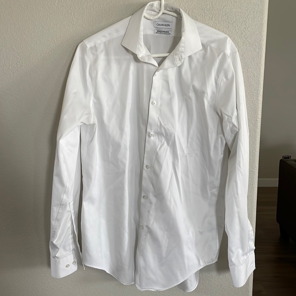 Calvin Klein size M men’s dress shirt